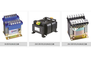 相信大家都見過變壓器吧？我們周邊很多電器里面安裝的都有的，只是我們沒太留意觀看而已。每款變壓器都是有絕緣的，絕緣性能的強(qiáng)弱對(duì)變壓器的運(yùn)行至關(guān)重要，絕緣如果被破壞，那么變壓器最終就會(huì)損毀。可你知道影響變壓器絕緣性能強(qiáng)弱的因素嗎？溫度就是其中的一員，詳情控制變壓器廠家旗正跟你嘮嘮吧。